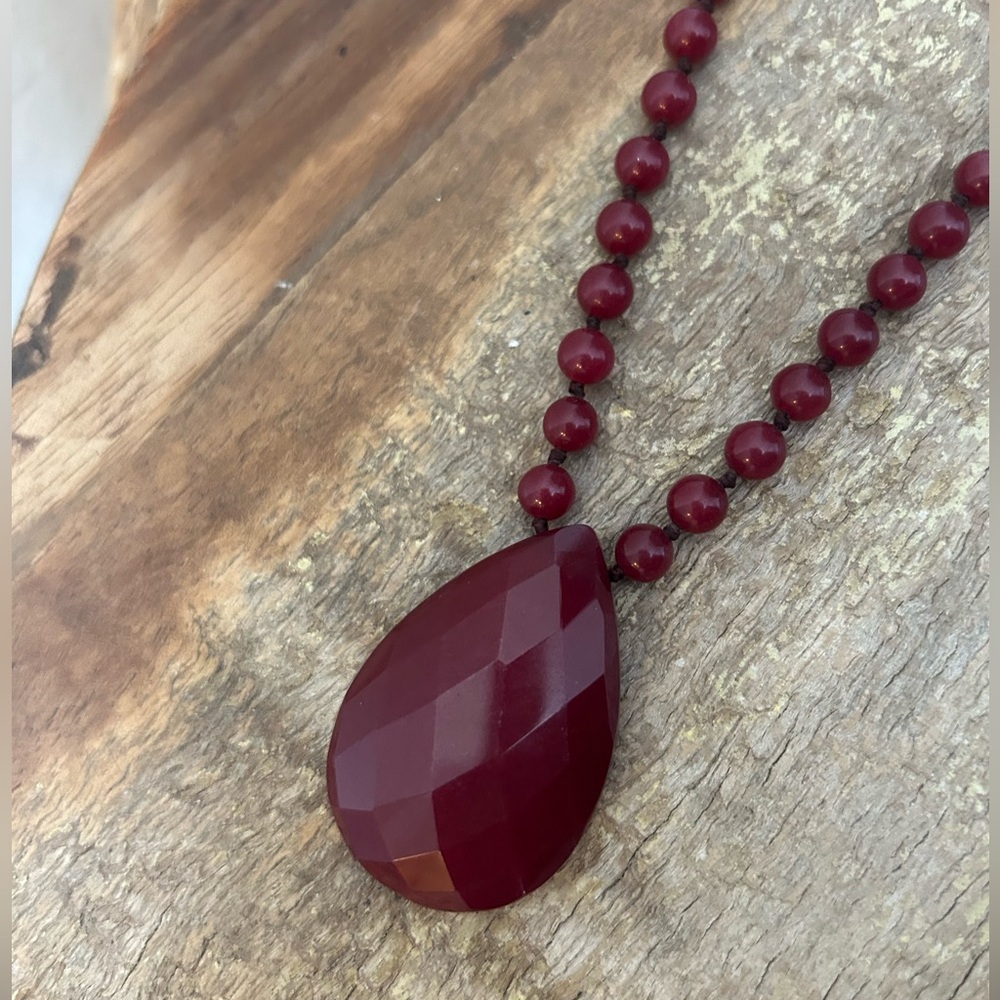Red Jade Tear Drop Pendant Beaded Necklace 925 - Picture 3 of 9